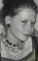 Холли Риверз