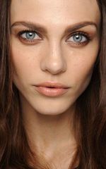 Эмилин Валаде