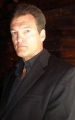 Уильям Т. Амос