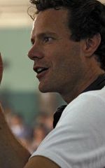 Алекс Холмс