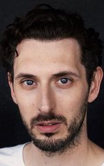 Блейк Харрисон