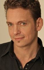 Джереми Том