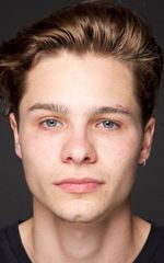 Тоби Уоллес