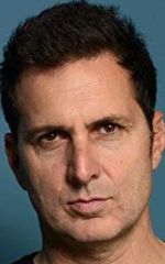 Юваль Адлер