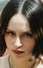 Анаис Томас