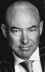 Питер Бенедикт