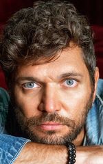 Александр Суханов