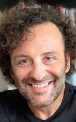 Эрдиль Яшароглу