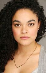 Сара-Николь Роблз