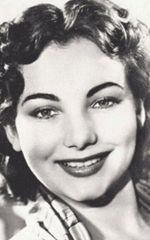 Николь Бенар