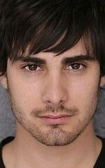 Томми Савас