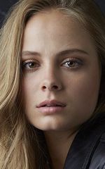 Афина Стрейтс