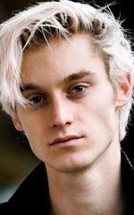 Лука Чиковани