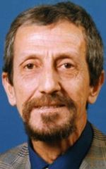 Недждет Якын