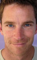 Бретт Стюарт