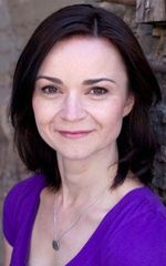 Джулия Аркос