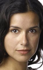 Александра Кастильо