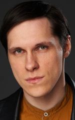 Артем Казюханов