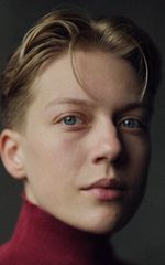 Оливер Уикхэм