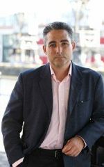 Мэттью Холл