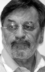 Драган Николич