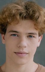 Антон Соломатин