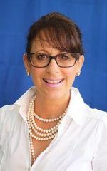 Анна Мария Дэвис