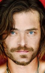 Кристофер Бакус