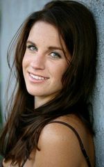 Эмили Энн Ллойд