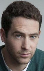 Адам Кинтеро